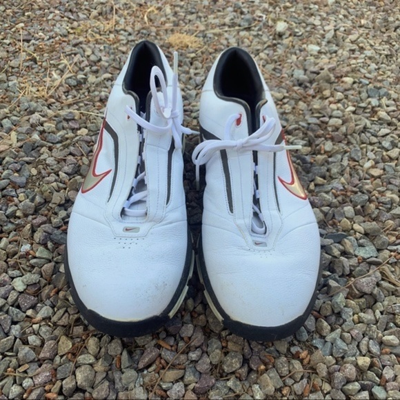 Nike Luxurious Leather Golf Shoes - 13 - Picture 2 of 5